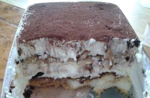 Tiramisu cut through